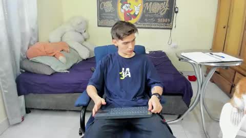 Snapshot of erick_de_rossee chatting on 10.24.25 erick_de_rossee online show from 10.24.25