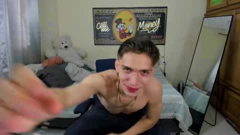 Snapshot of erick_de_rossee chatting on 12.02.25 erick_de_rossee online show from 12.02.25