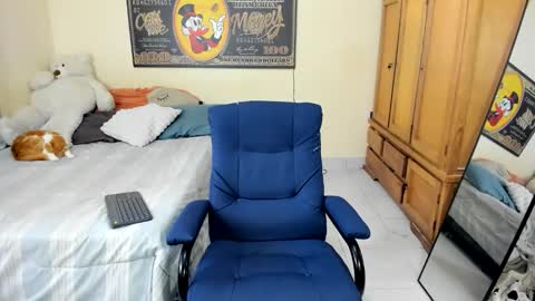 Snapshot of erick_de_rossee chatting on 12.15.25 erick_de_rossee online show from 12.15.25