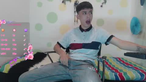 Snapshot of erik_lion chatting on 12.08.24 Jhon online show from 12.08.24