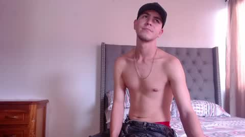 Snapshot of erik_rodriguez chatting on 05.16.26 Erik rodriguez online show from 05.16.26
