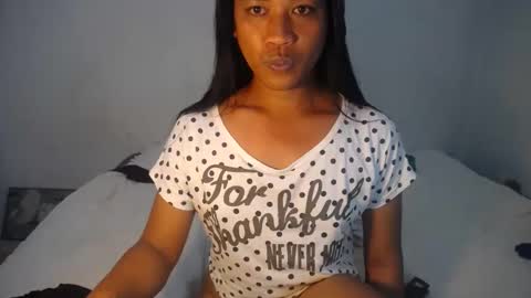 Snapshot of erika_madrigal chatting on 03.07.25 erika_madrigal online show from 03.07.25