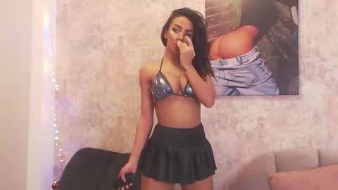 Erikabeee online show from 02.04.25