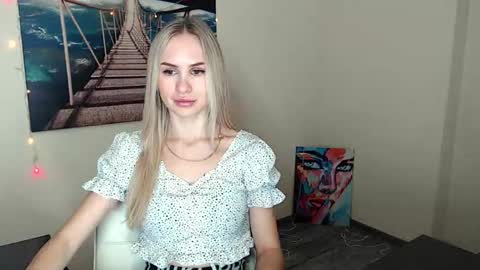 Erika online show from 10.03.25