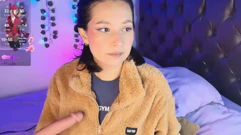 Snapshot of eris_velvet chatting on 12.01.25 eris_velvet online show from 12.01.25