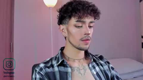 Snapshot of erisleon chatting on 10.31.25 online show from 10.31.25