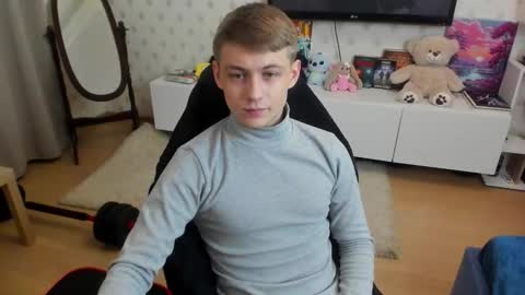 Max online show from 12.17.25