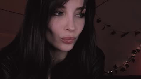 Snapshot of erohaze chatting on 11.30.25 erohaze online show from 11.30.25