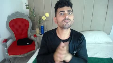 Eros Kai online show from 10.21.25