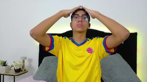 Snapshot of eros_lux1 chatting on 06.19.26 Eros Lux1 online show from 06.19.26