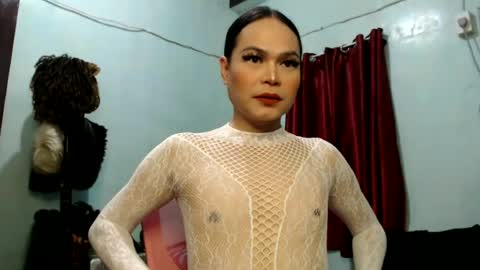 Snapshot of eroticmistress chatting on 06.23.26 Sara Lung online show from 06.23.26
