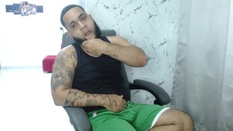 Snapshot of eroticoblack chatting on 05.22.26 Eroticoblack online show from 05.22.26