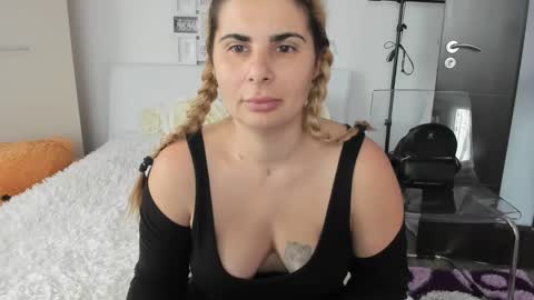 eroticsensualkitty4u online show from 12.09.24