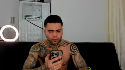 Snapshot of eroxxx7 chatting on 06.18.26 Eroxxx online show from 06.18.26