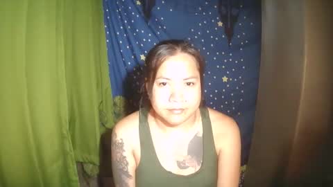Snapshot of ervanamorge chatting on 04.22.26 Ervana online show from 04.22.26