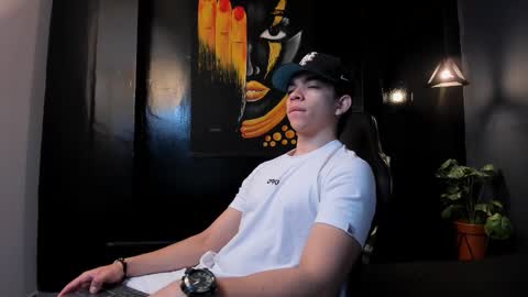 Eryon online show from 12.15.25