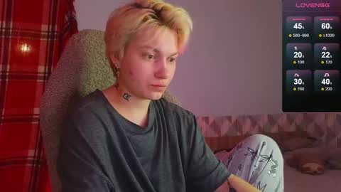 esajukyy online show from 02.05.25