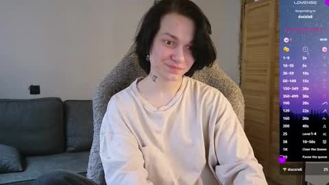 esajukyy online show from 03.05.26