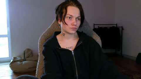 esajukyy online show from 05.13.26