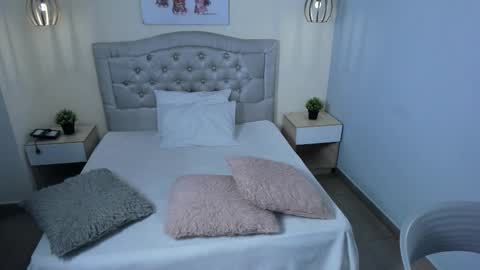 Escarlet online show from 09.22.25