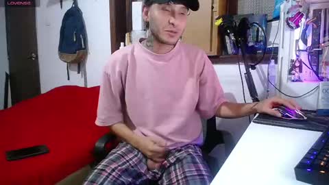 Snapshot of esjrobles chatting on 02.17.25 Esteban online show from 02.17.25