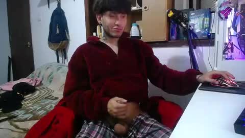 Snapshot of esjrobles chatting on 02.23.25 Esteban online show from 02.23.25