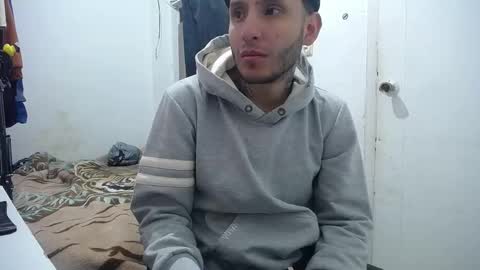 Snapshot of esjrobles chatting on 09.22.25 Esteban online show from 09.22.25