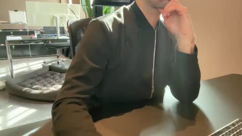 Snapshot of eskp chatting on 09.10.25 eskp online show from 09.10.25