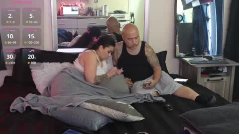 Snapshot of eslosyliz213 chatting on 01.28.25 eslosyliz213 online show from 01.28.25