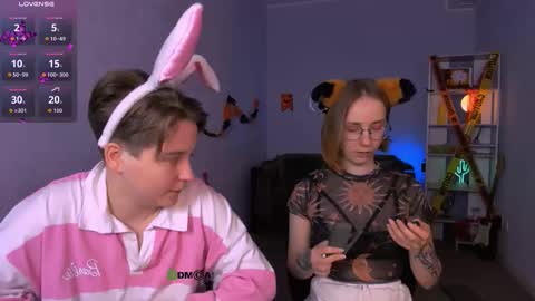 esma_shine online show from 10.31.25