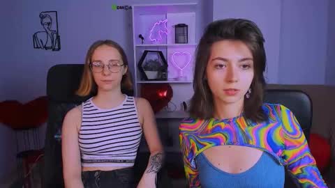 esma_shine online show from 11.12.25