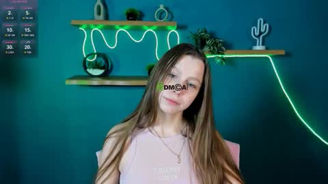 esme_moore_ online show from 11.23.25