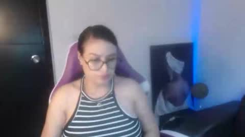 Esmeralda online show from 03.10.26