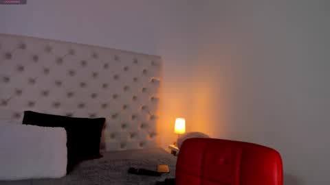 esmeralda  online show from 02.08.25