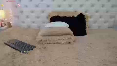 esmeralda  online show from 09.10.25