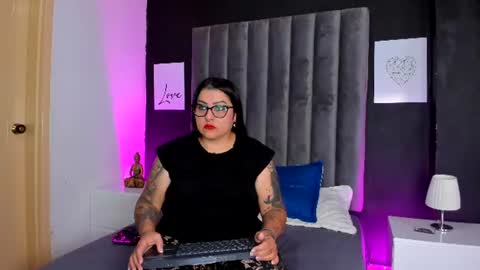 Esmeralda  online show from 06.22.26