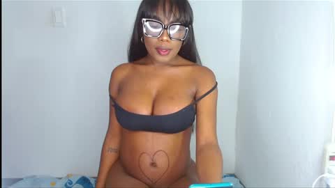 Esmeralda parck online show from 02.13.25