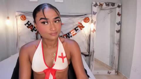 esmeraldanyx online show from 10.16.25