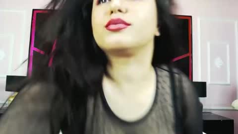 Snapshot of essena_monroe chatting on 06.28.26 Mary online show from 06.28.26