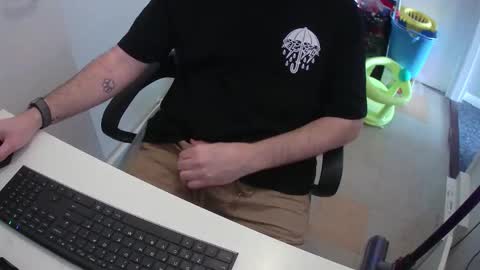 Snapshot of essex_wild chatting on 02.03.25 Morph online show from 02.03.25