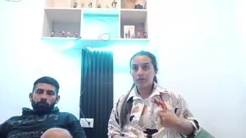 Snapshot of estaxisad chatting on 02.25.25 EstaxisAD online show from 02.25.25