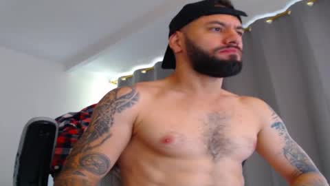 Snapshot of esteban7984068 chatting on 11.07.25 esteban online show from 11.07.25