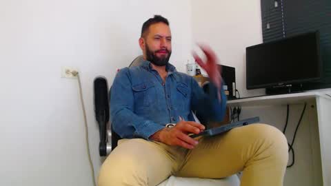 esteban online show from 03.10.26