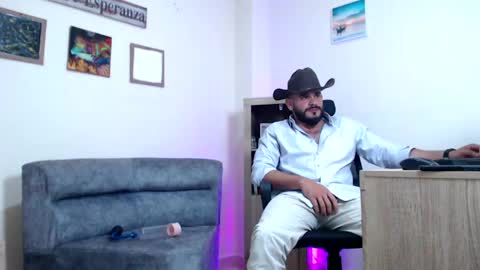 Esteban Fernandez online show from 04.18.26