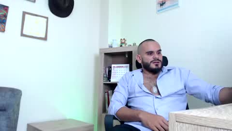 Esteban Fernandez online show from 06.12.26