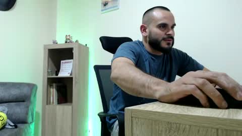 Esteban Fernandez online show from 07.07.26