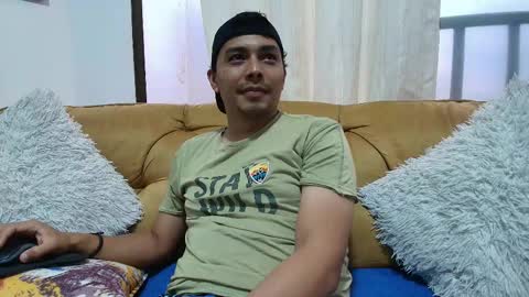 Esteban online show from 10.12.25