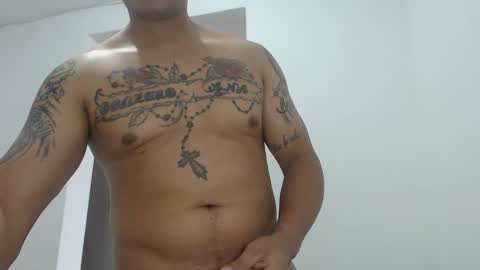 Snapshot of estebanmed92 chatting on 01.08.26 estebanmed92 online show from 01.08.26