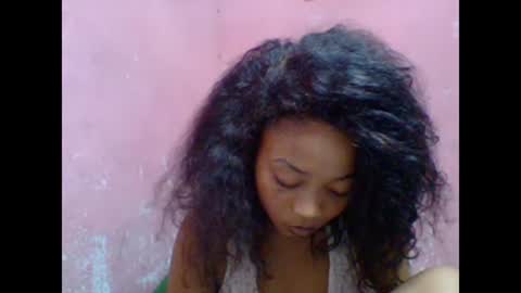 estelah20 online show from 11.09.25