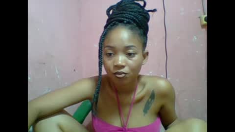 estelah20 online show from 11.17.25